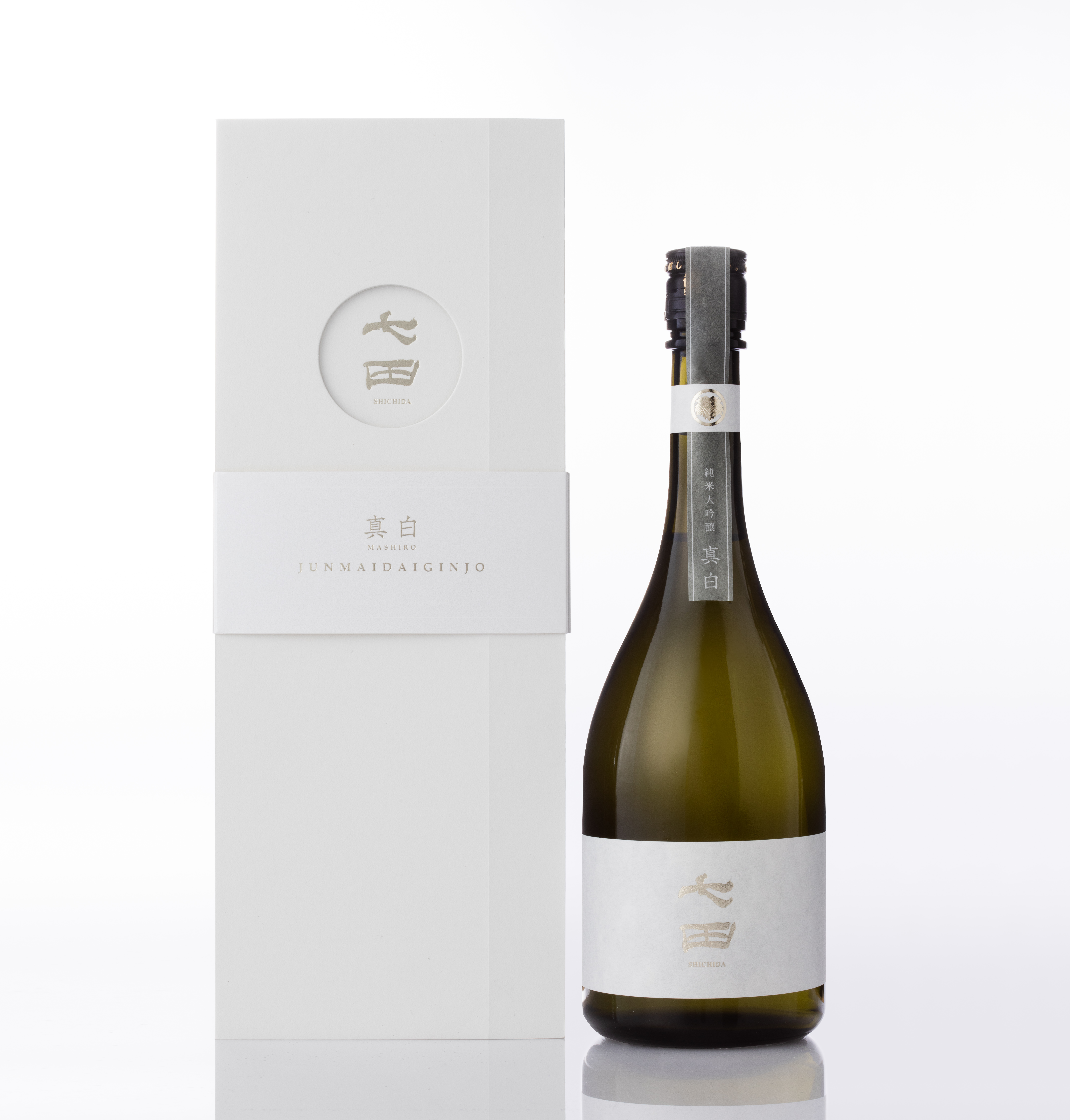 七田 純米大吟醸 真白 sake