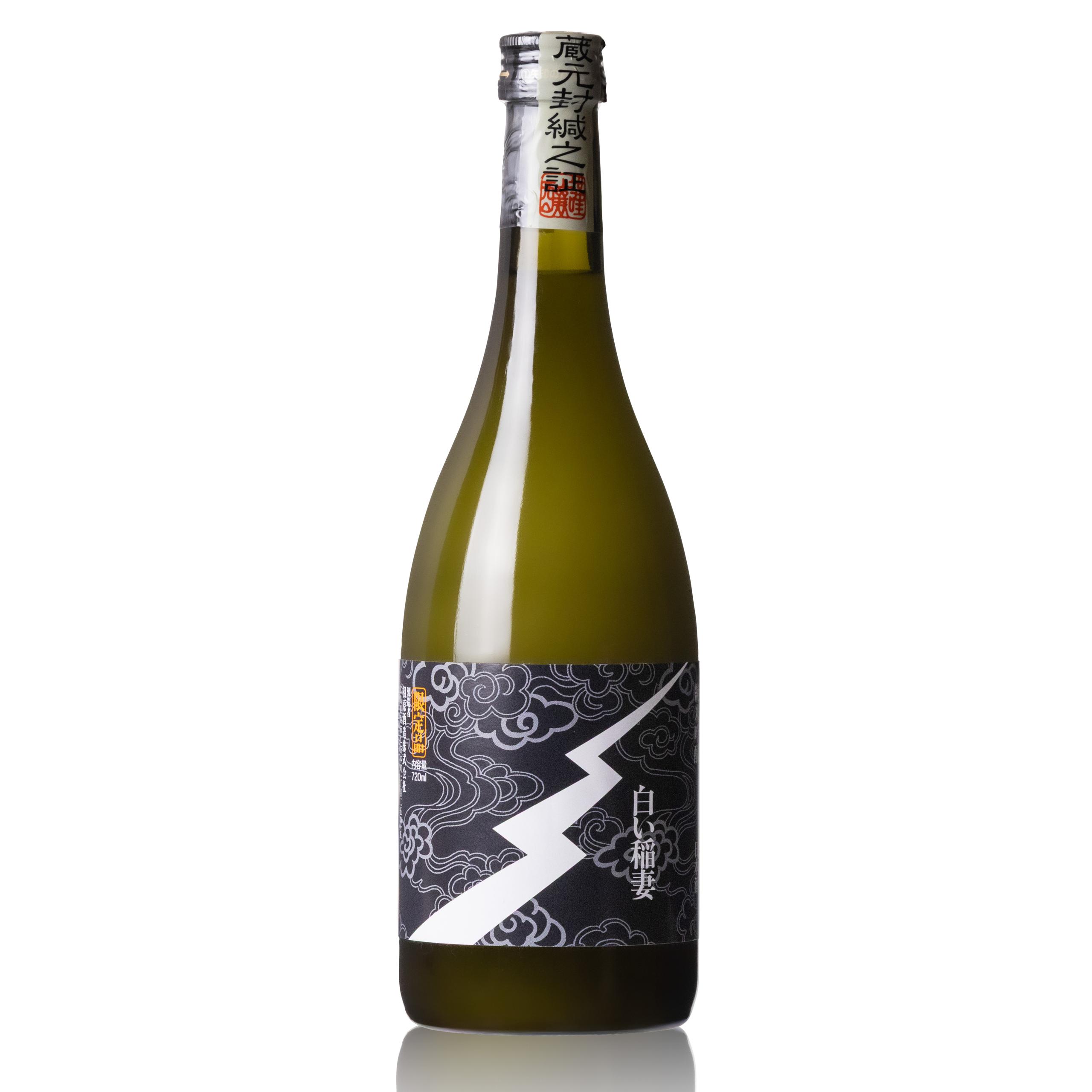 金泉 純米吟醸 白い稲妻 sake