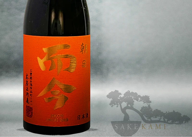 Jikon Tokubetsu Junmai sake
